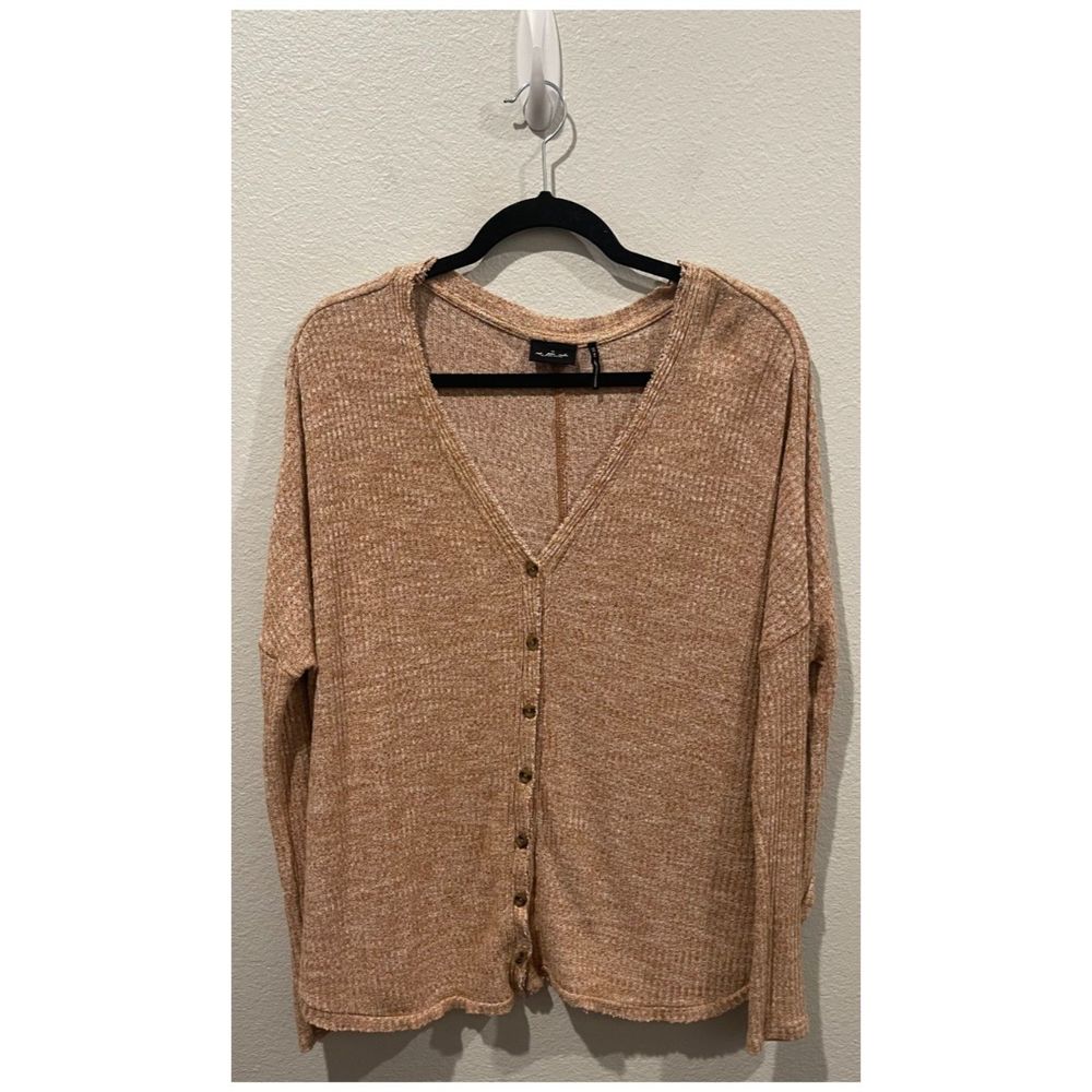 OUT FROM UNDER Jojo Oversized Thermal Button Down Front Top - Picture 4 of 6